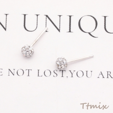 デザインピアス パヴェボール ラインストーン ボディピアス シルバーカラー 銅製 スタッドピアス 約6×8mm（2ヶ）