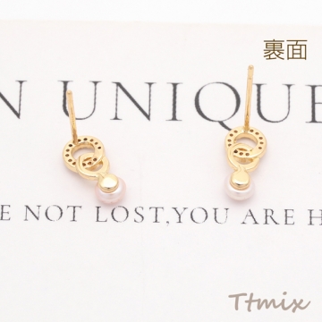 デザインピアス ダブルリング ラインストーン＆ABSパール付き ゴールドカラー 銅製 スタッドピアス 約6×12mm（2ヶ）