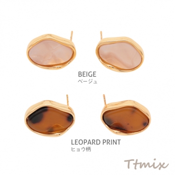 デザインピアス 不規則オーバル マーブル模様 スタッドピアス メタルピアス 約14×19mm（1ペア）