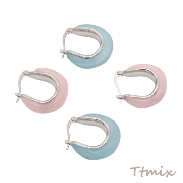 デザインピアス U字型 樹脂 フープピアス メタルピアス 約21×24mm（1ペア）