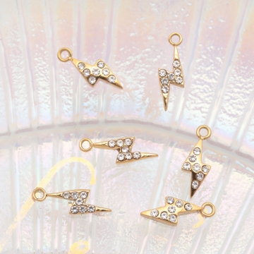 メタルチャーム 稲妻モチーフ ジルコニア付きチャーム 稲妻パーツ 雷チャーム ステンレス製 カン付き 4×11mm (1 ヶ)