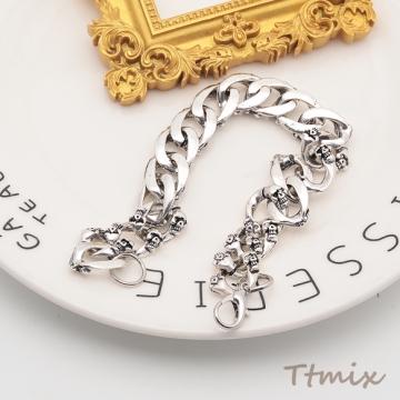 ブレスレット ヴィンテージ風 ワイルド 個性的 アンティーク調 メタルチェーンブレスレット 4種（1本）