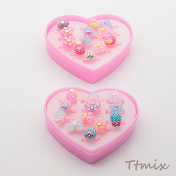 キッズ用リング ランダム キャンディ風 子ども用 おもちゃの指輪 オープンリング 外径約18mm内径約14mm（1ケース）