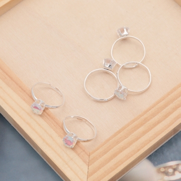 キッズ用リング ランダム クリスタル風 子ども用 おもちゃの指輪 オープンリング 外径約16mm内径約15mm（1ケース）