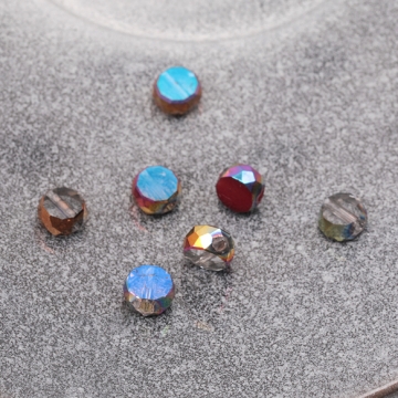 ガラスビーズ コイン型 レッド/クリア オーロラメッキの縁 研磨加工 フラットビーズ 約6mm（10ヶ）