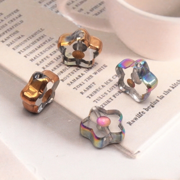 ガラスビーズ 星形 クリア オーロラメッキの縁 研磨加工 フラットビーズ 約11mm（4ヶ）