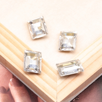 ガラスストーン スクエア キラキラ 穴なし 立体 Vカット ビジュー 貼り付け ガラスパーツ 約10×14mm（2ヶ）