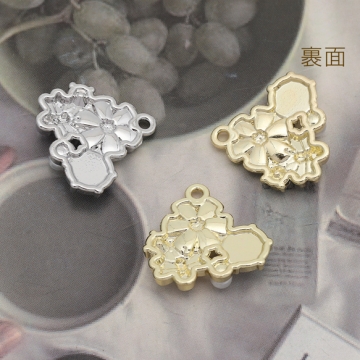 蜂チャーム お花とミツバチ ストーン・ABSパール付き エポチャーム メタルチャーム 約19×19mm（2ヶ）