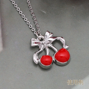 さくらんぼチャーム 果物 フルーツチャーム 半面 メタルチャーム 約17×17mm（4ヶ）