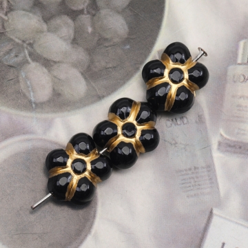 アクリルビーズ フラワーモチーフ 金彩 ブラック 花ビーズ バロック風 アンティーク調 約13×15mm（10ヶ）