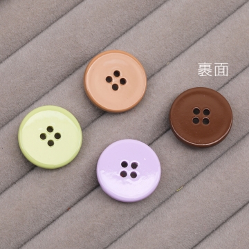 手芸ボタン 丸型 4穴 ラウンド 服飾パーツ 樹脂製 シンプル 無地 約20mm（6ヶ）