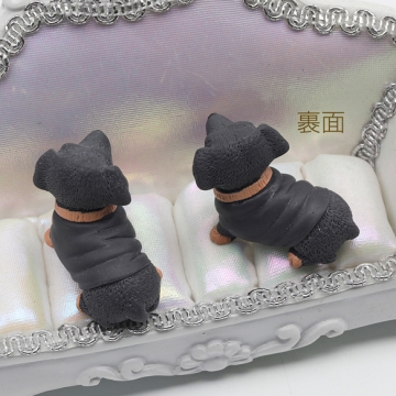ミニチュア ダックスフンド 犬 いぬ ペット 動物 アニマル 小物 置物 樹脂パーツ 約30×32mm（2ヶ）